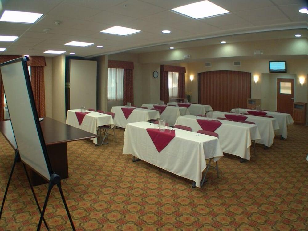 Comfort Suites Eugene Dış mekan fotoğraf