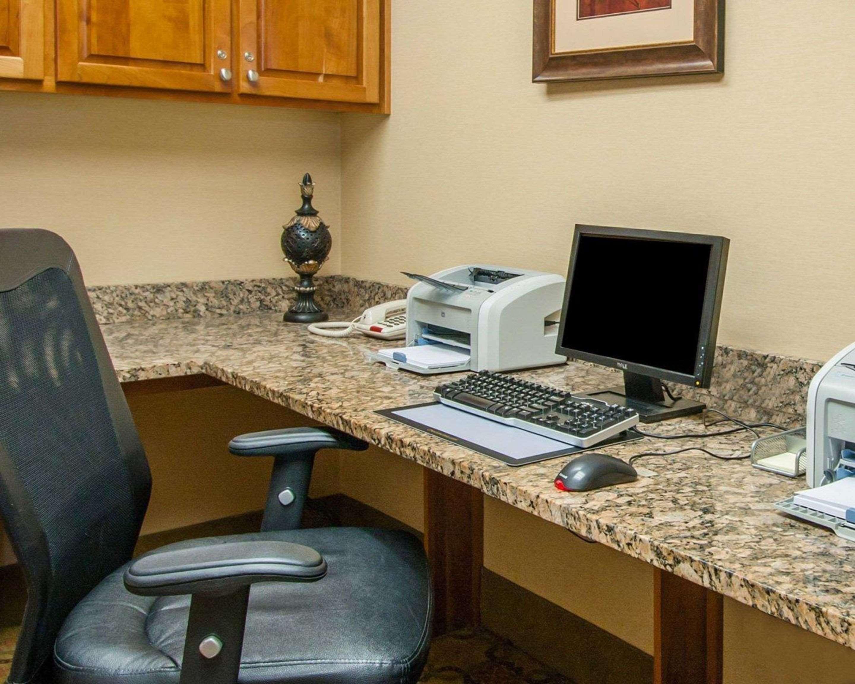 Comfort Suites Eugene Dış mekan fotoğraf